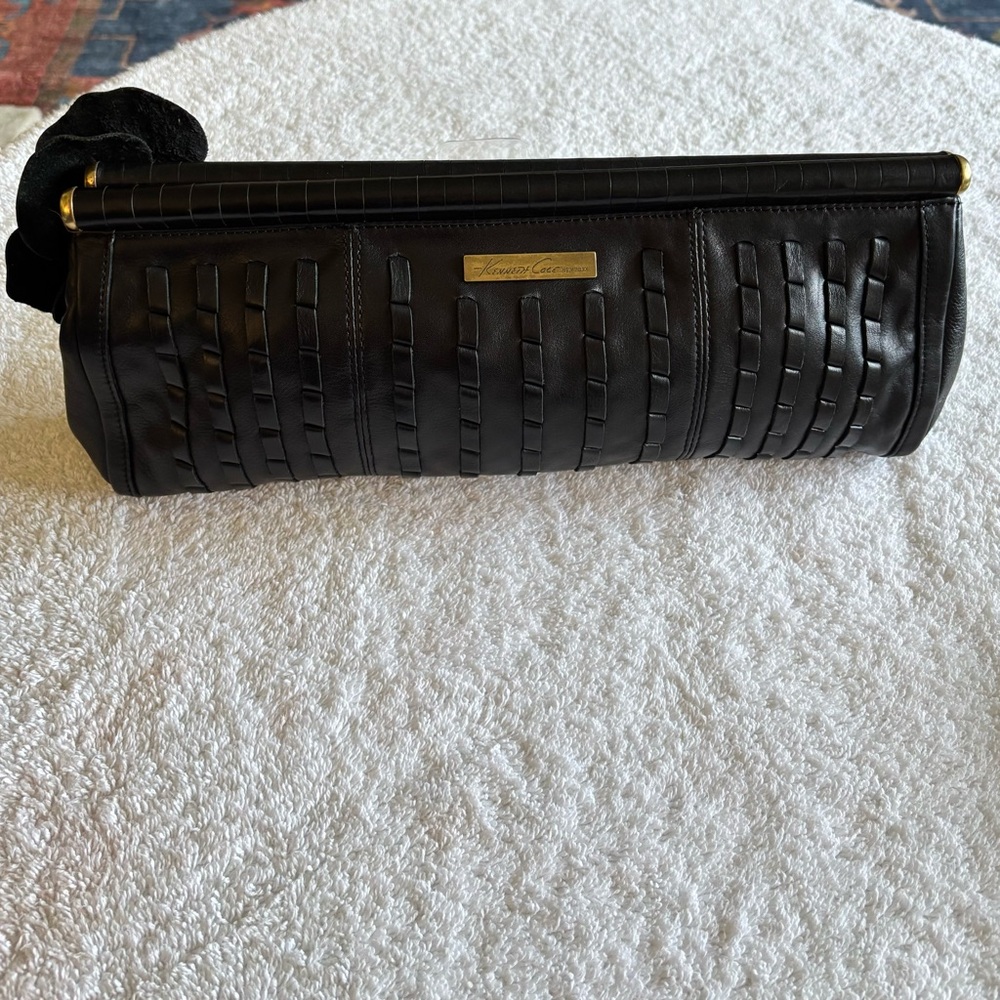KENNETH COLE CLUTCH Black leather